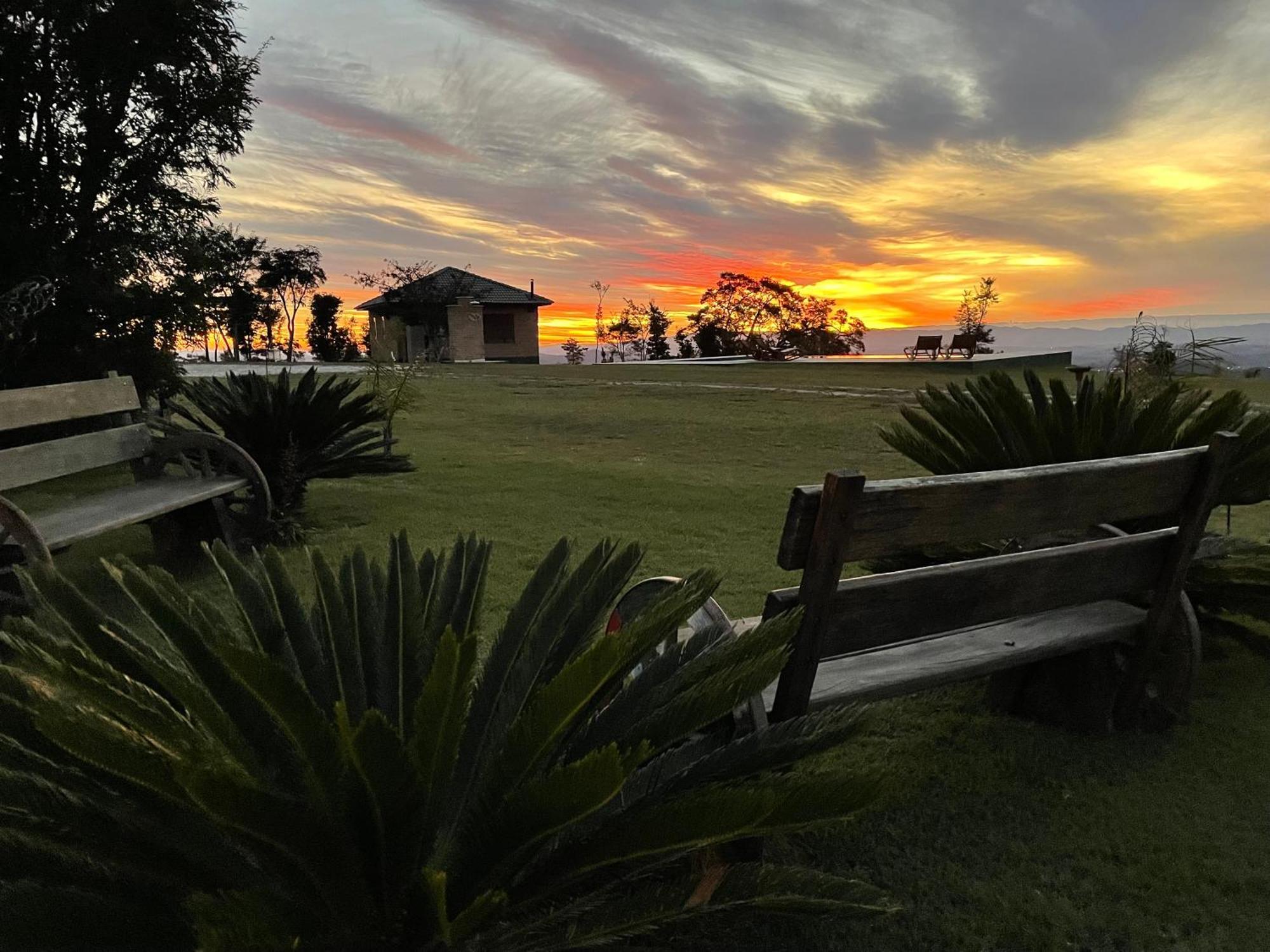 Magnificat Cottage Cunha Bagian luar foto